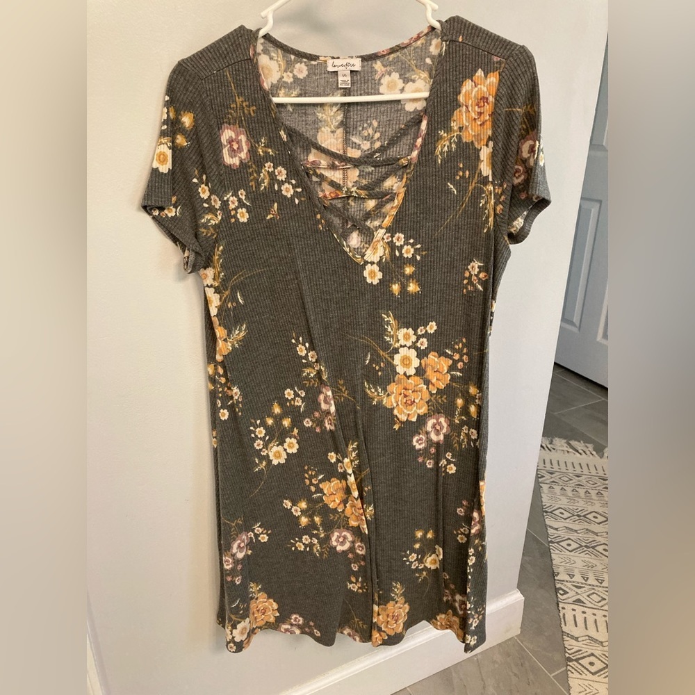 Love fire large gray floral ribbed dress